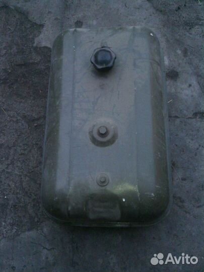 Бак топливной