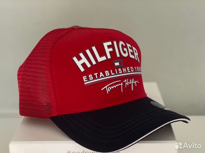 Бейсболки разных брендов