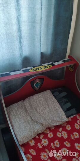 Детская кровать машинка с матрасом