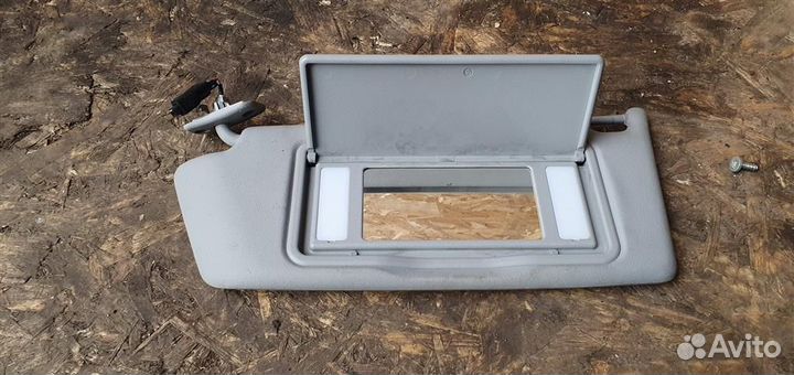 Козырек солнцезащитный левый Opel Astra H caravan