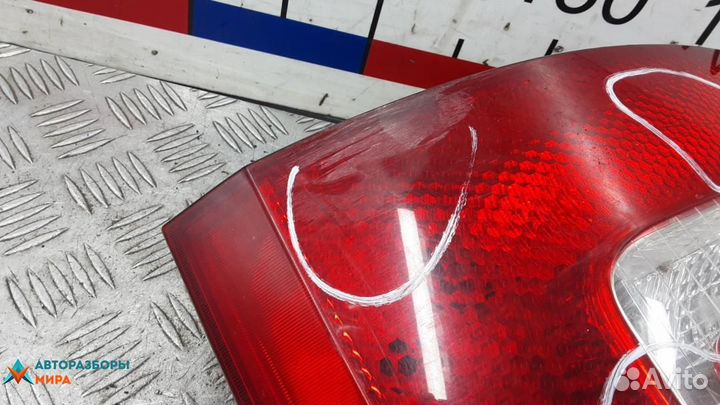 Фонарь задний правый Skoda Octavia 2 (A5) 2005