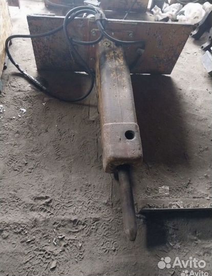 Гидромолот