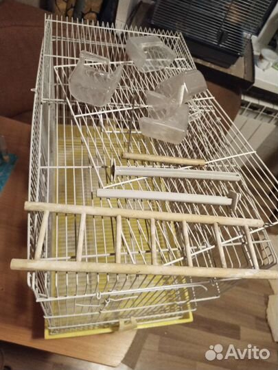 Большая клетка для птиц