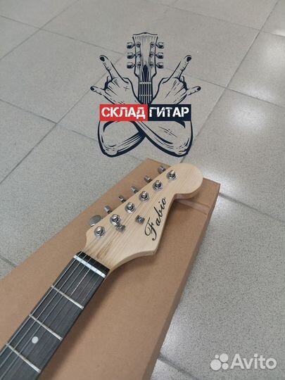 Новая Электрогитара Fabio ST100 BK