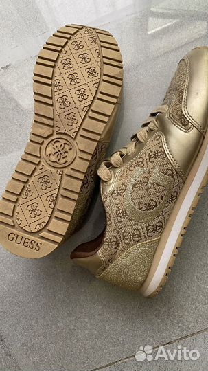 Кроссовки женские Guess 38