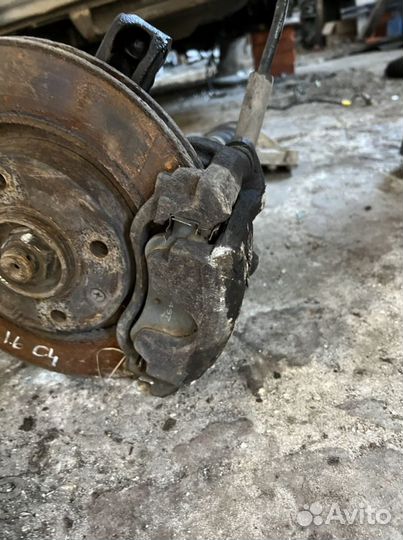 Тормозной суппорт Citroen C4 2006