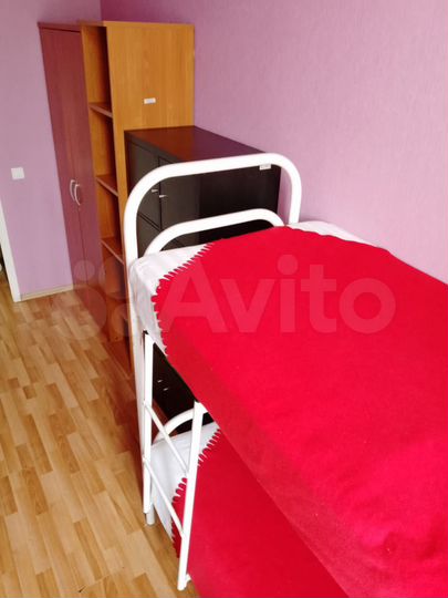 Комната 14 м², 1/4 эт.