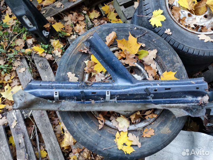 Стойка лобового стекла hyundai trajet