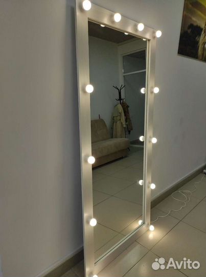 Зеркало с подсветкой