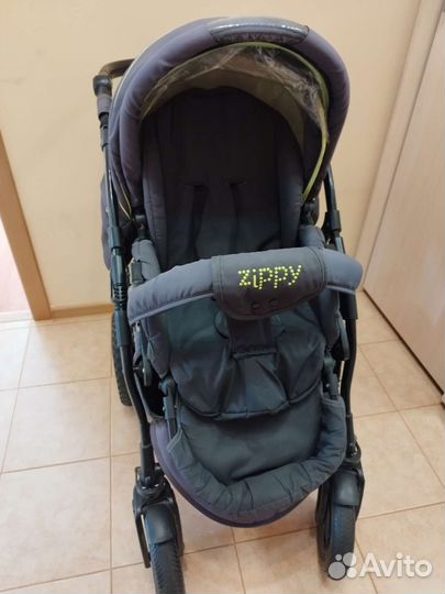 Прогулочная коляска Zippy бу