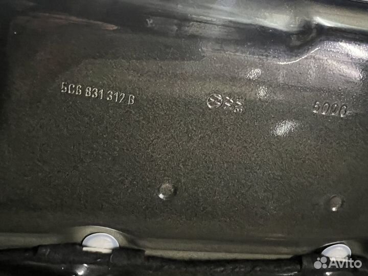 Volkswagen jetta 6 дверь передняя правая