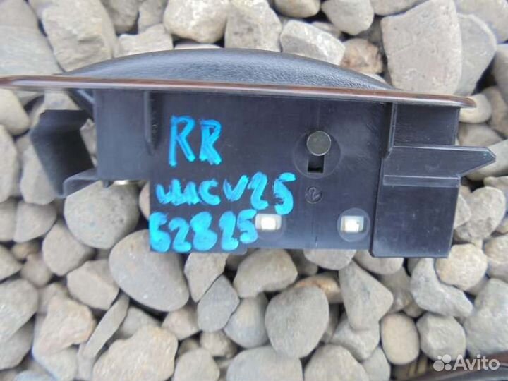 Кнопка стеклоподъемника задняя Toyota Camry Gracia