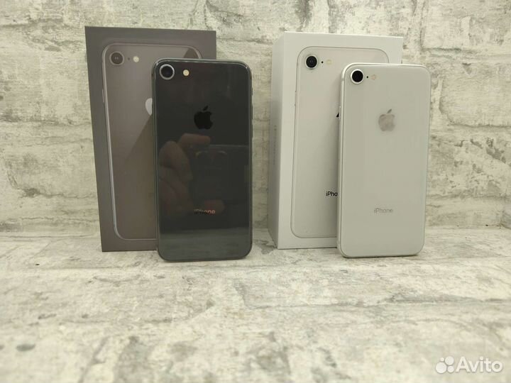 iPhone 8, 64 ГБ