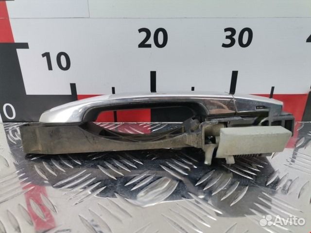 Ручка наружная передняя правая Nissan Navara D40