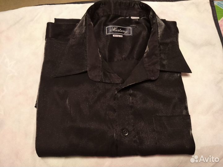 Рубашки мужские