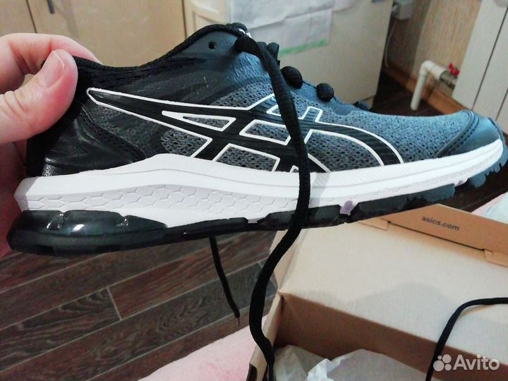 Кроссовки asics детские 32