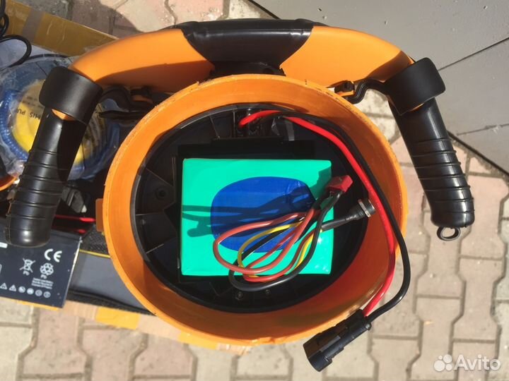 Буксировщик подводный GTI-400w