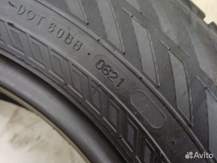 Nokian Tyres Hakka Blue 2 SUV 215/65 R16 102V