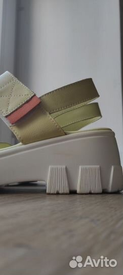 Босоножки сандали