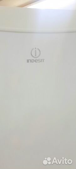 Холодильник Indesit NO frost 1 год гарантия