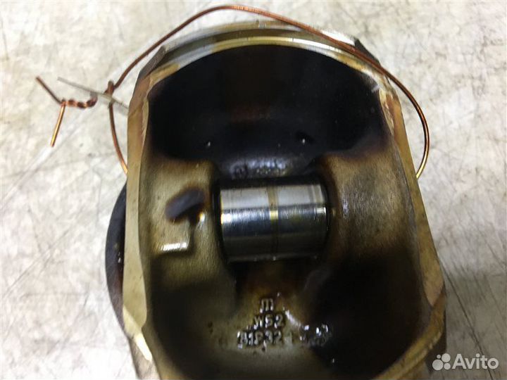 Поршень Volkswagen Passat B5 2000-2005 V286X