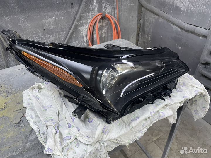 Фара правая lexus nx