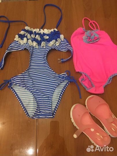 Купальник и обувь для купания