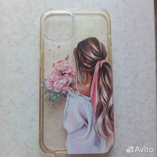 Чехол на iPhone 13