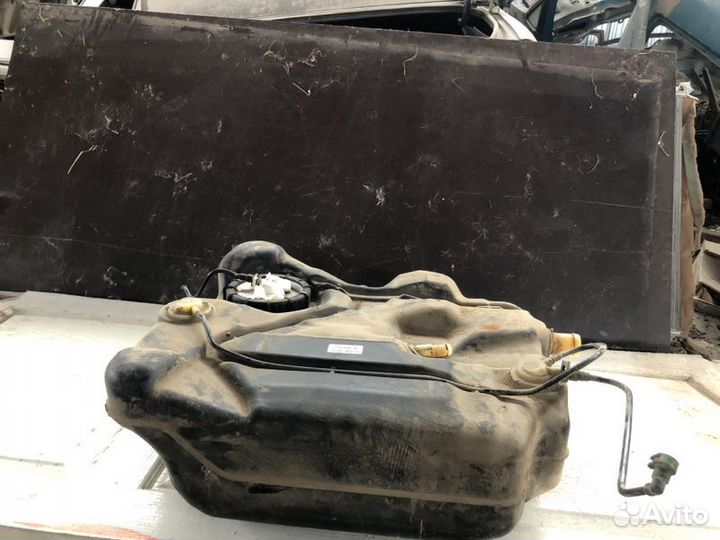 Бак топливный Ford Focus 3 седан 1.6 2012