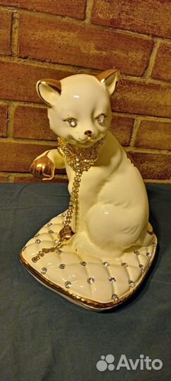 Фарфоровые статуэтки