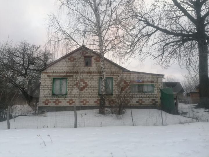 Дом 46 м² на участке 50 сот.