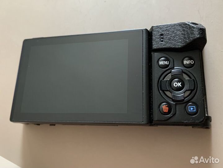 Olympus om-d em10 mark ii. Запчасти