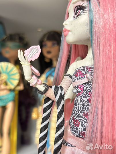 Кукла монстер хай Рошель гойл