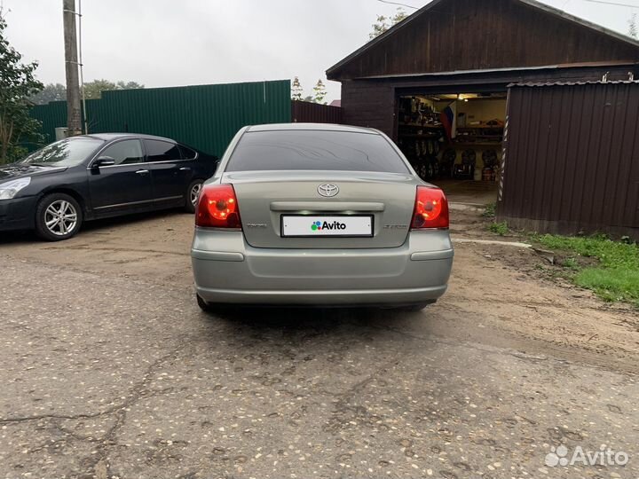 Toyota Avensis, 2005
