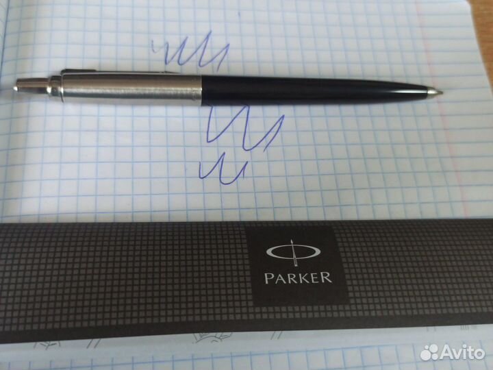 Шариковая ручка parker