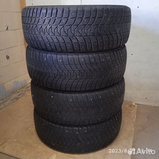 Michelin X-Ice North 3 205/55 R16 94T