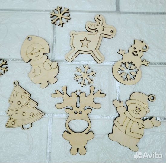 Новогодние игрушки