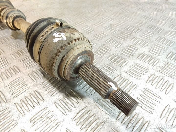 Полуось передняя левая Mitsubishi Lancer 9