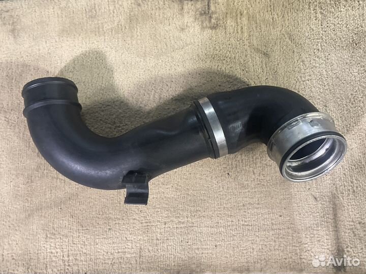 Воздуховод наддувочного воздуха бмв е92 е93 n54