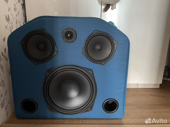 Колонка чемодан