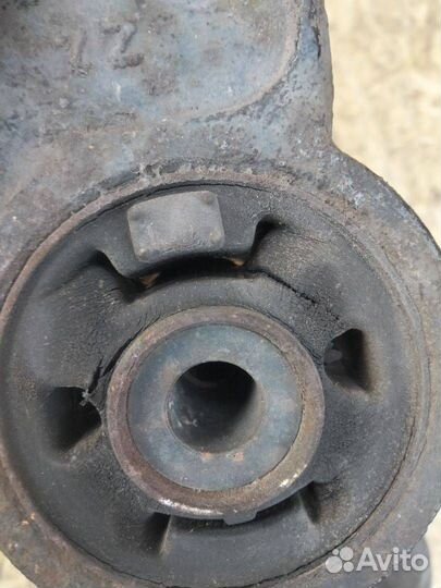 Рычаг передний правый нижний Mazda 6 GJ 2014