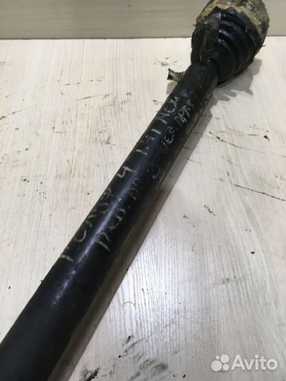 Полуось передняя правая гольф 4 1.4 МКПП