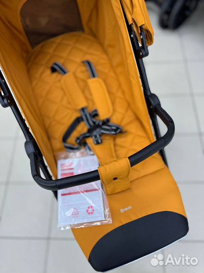 Прогулочная коляска Carrello bravo новая