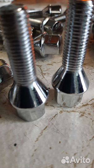 Колесные болты