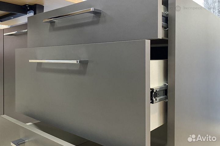 Офисная мебель для персонала Arredo