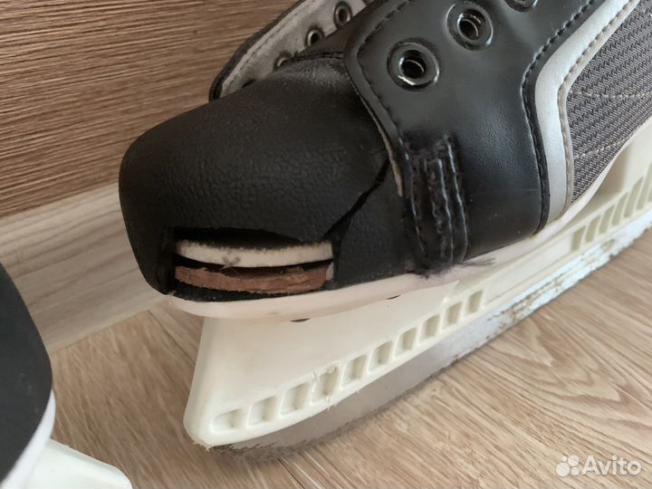 Хоккейные коньки profy 7000