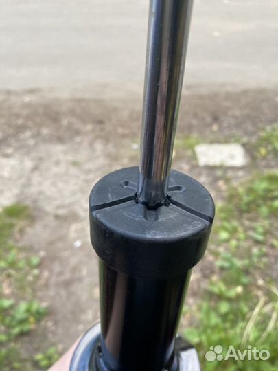 Амортизаторы передние левые KIA sorento 2004-2006