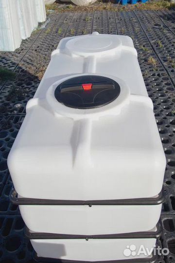 Емкость K 3000 л в обрешетке