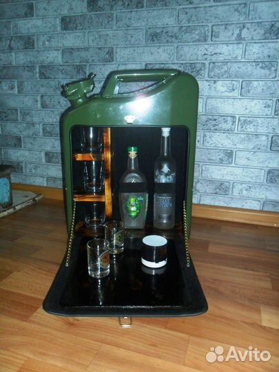 Канистра- бар