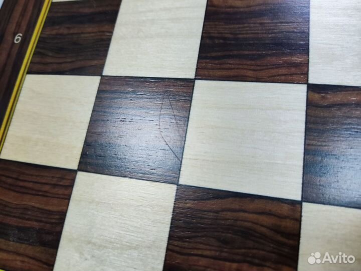 Шахматная доска Баталия 37х37 см, без фигур, WG14